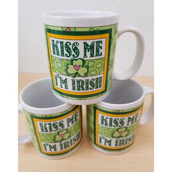 St. Patrick's Day Kiss Me I'm Irish 3 Drinking Coffee Mug Set New - Picture 2 of 5